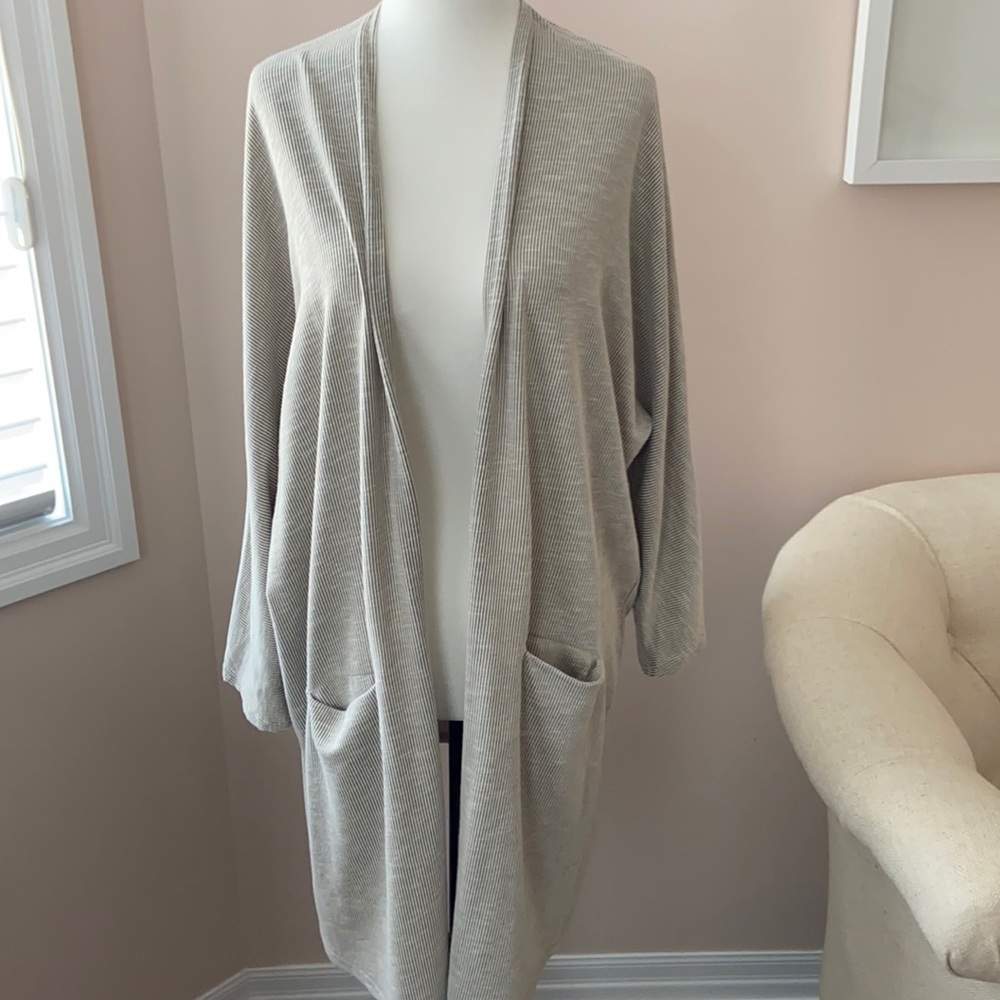 𝅺donni Cardigan